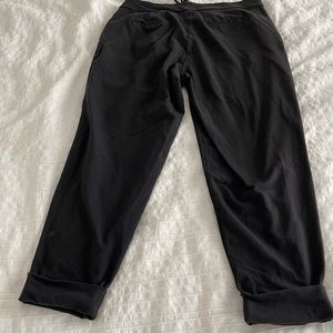 Size 10 black crops